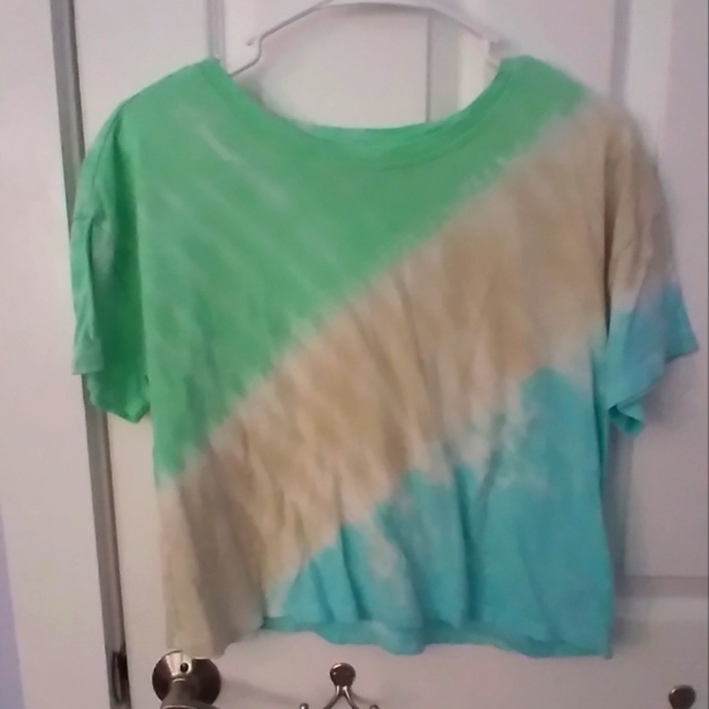 Old Navy tie dye cropped tshirt